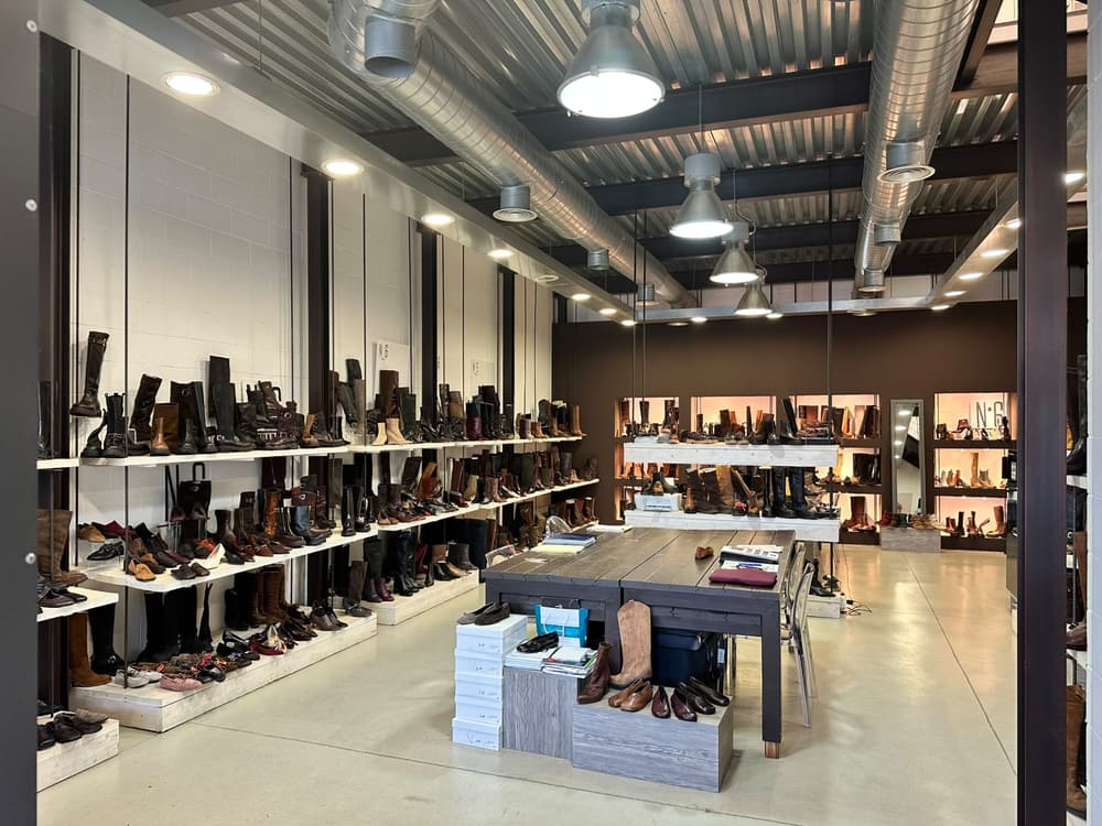 Showroom Chini Equipe, il piano terra